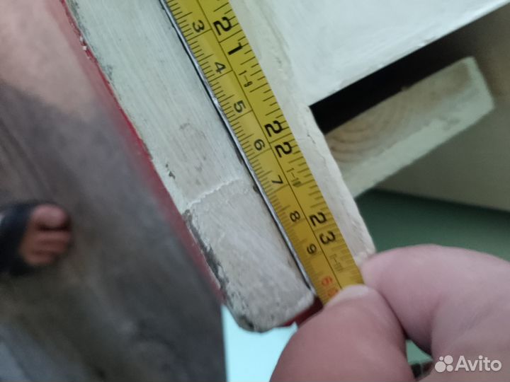 Столы кухонный и журнальный 2 шт