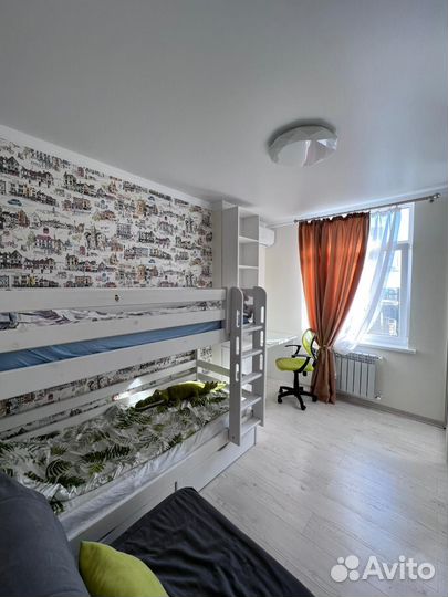 Двухъярусная кровать