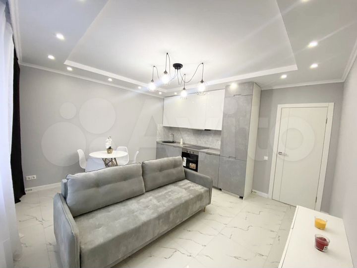 2-к. квартира, 56 м², 8/12 эт.