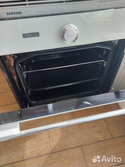 Духовой шкаф