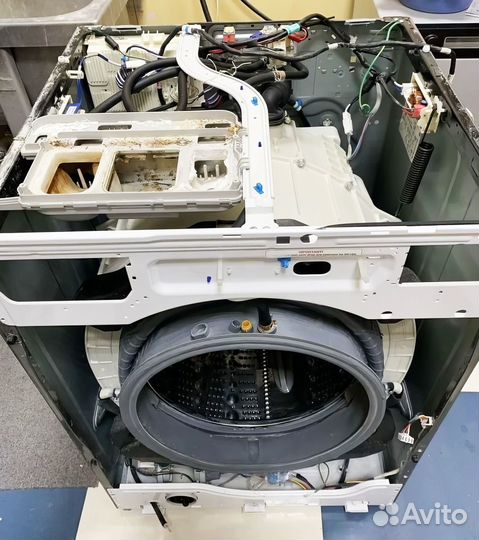 Ремонт стиральных машин и холодильников