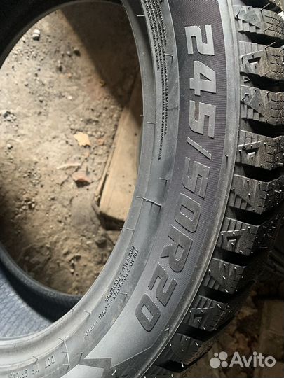 Compasal Winter Blazer UHP 245/50 R20