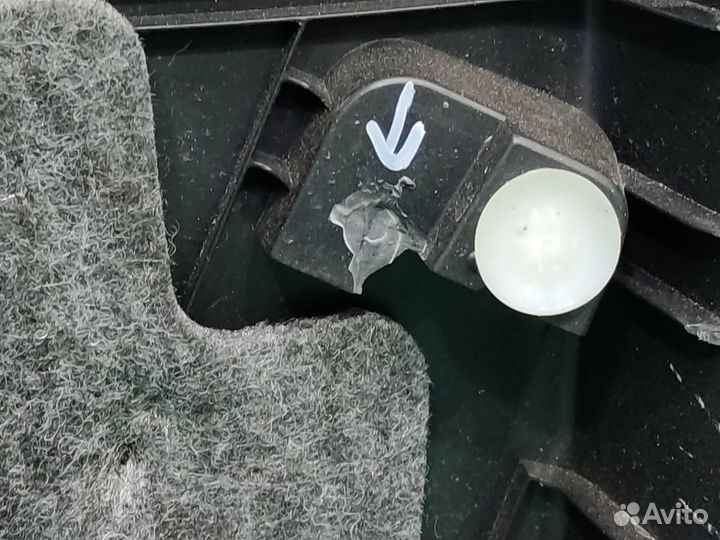 Обшивка двери багажника Kia Sorento 3 prime