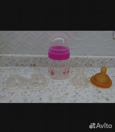 Соски и бутылочка