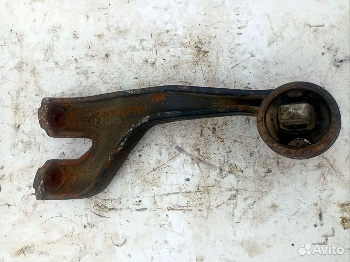 Кронштейн редуктора задний Mercedes Vito W639