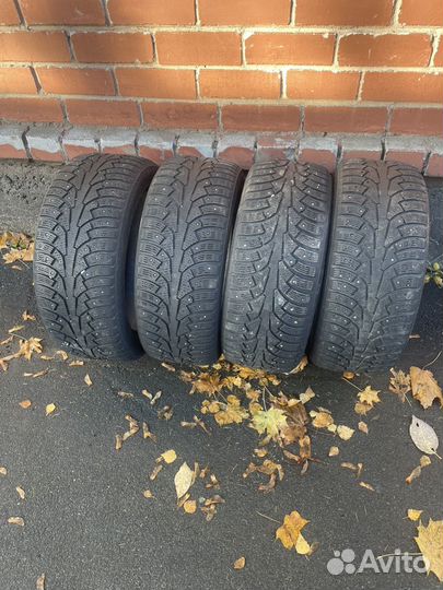 Nokian Tyres Hakkapeliitta 5 215/50 R17