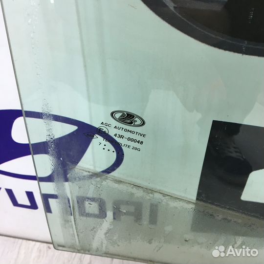 Стекло боковое двери LADA xray Прав
