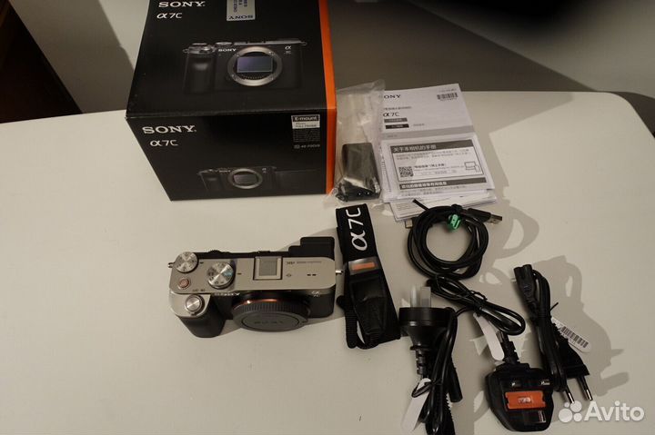 Sony Alpha a7C Body Silver + Объектив Sony 85mm FE