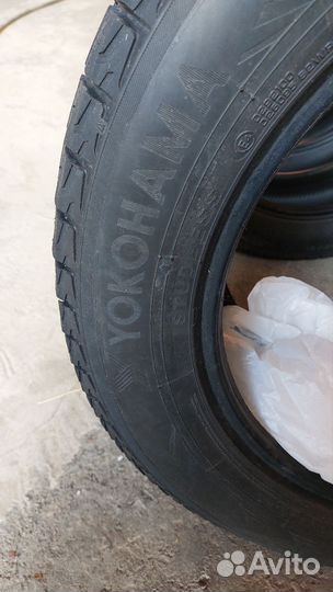Yokohama Advan Winter 235/60 R18 107Q