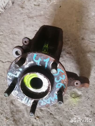 Ступица передняя левая Mazda 3 BK