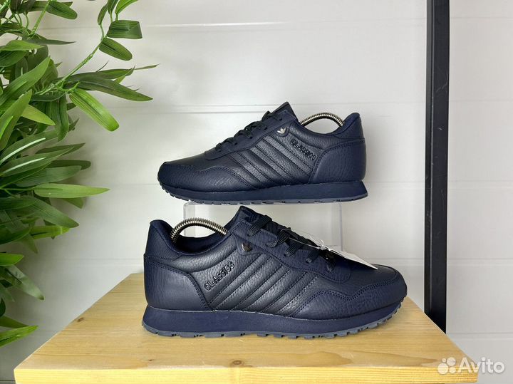 Кожаные кроссовки Adidas