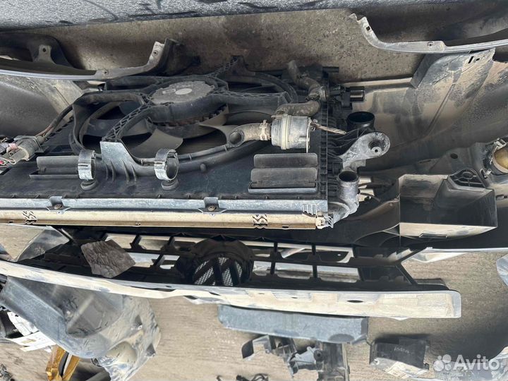 Передняя часть (ноускат) в сборе на Volkswagen Ama