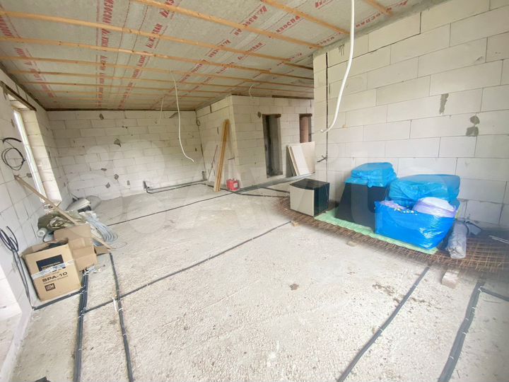 Коттедж 198 м² на участке 15 сот.