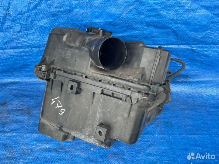 Корпус воздушного фильтра Toyota Sienna XL20 3.3 L