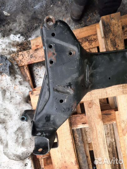 Подрамник передний Nissan Almera N16 Classic