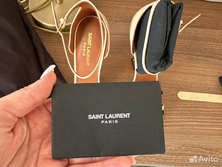 Босоножки YSL