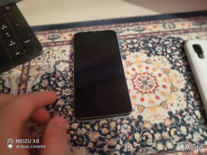 Samsung Galaxy A40, 4/128 ГБ