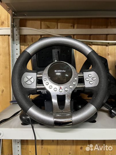 Игровой руль с педалями Defender Forsage GTR