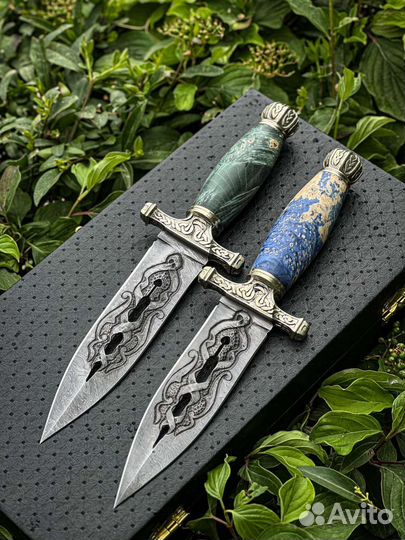 Нож из дамасской стали