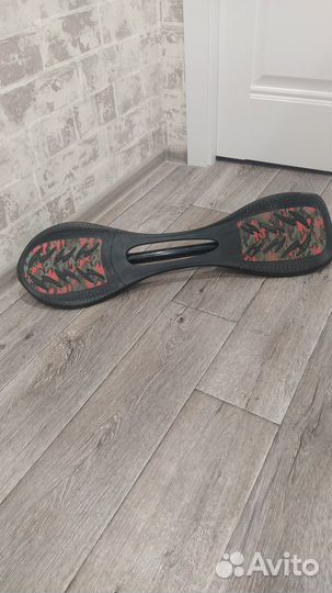 Продаю скейтборд (роллерсерф)