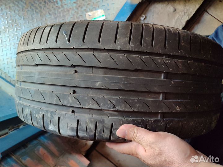 Continental ContiPremiumContact 5 235/45 R17
