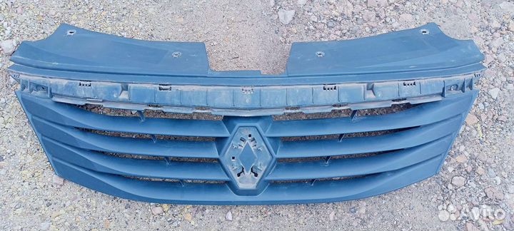 Решётка радиатора Renault Logan 1 фаза 2