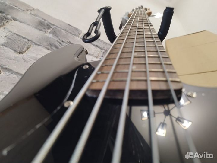 Бас-гитара Stagg SBJ-30 BLK 5S новая 5струн