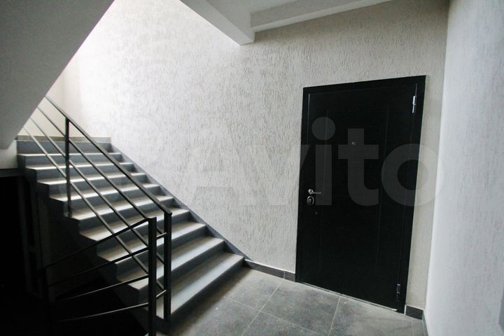 2-к. квартира, 70,1 м², 2/5 эт.