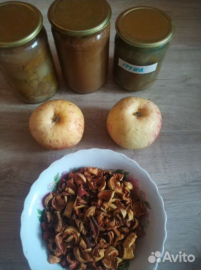 Варенье, соленые огурцы, соленья, сухофрукты