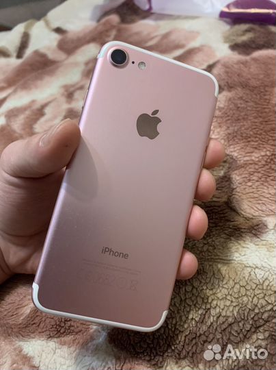 iPhone 7, 32 ГБ