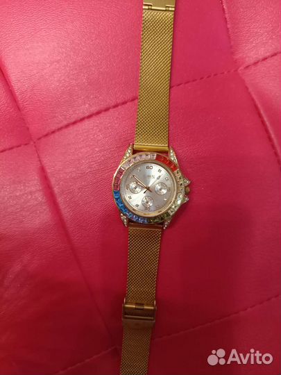 Стильные часы для девушки