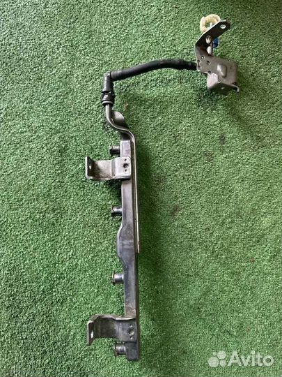 Топливная рампа Mazda 3 BK Z6 2006