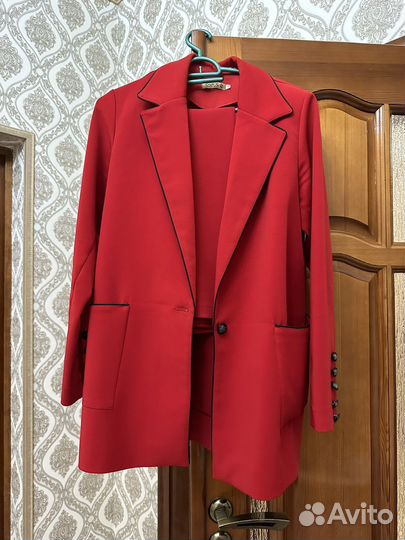 Брючный костюм 44 размер