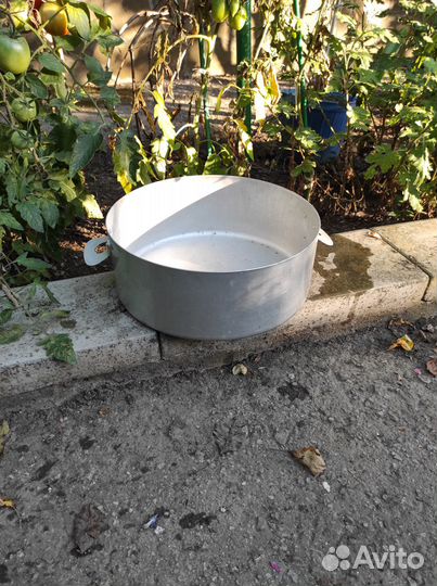 Кастрюля алюминиевая