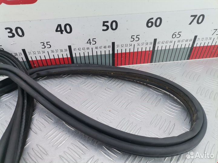 Уплотнитель багажника для Opel Astra H