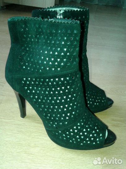 Женская обувь