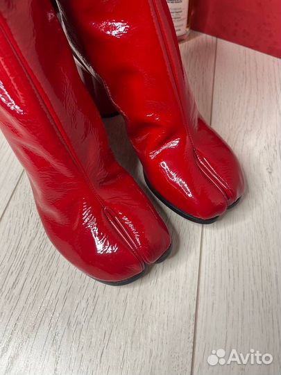 Maison Margiela Tabi Glossy Red Оригинал