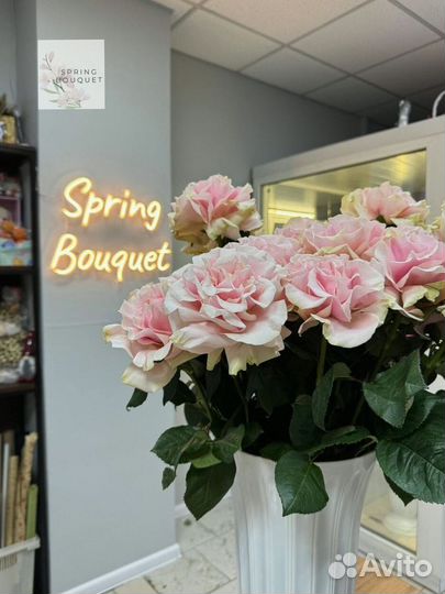 Букет из цветов на 8 марта