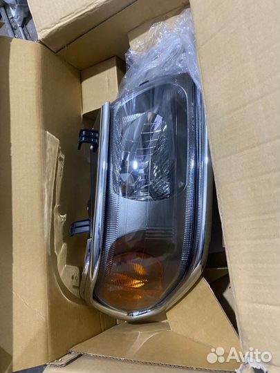 Фара правая митсубиси монтеро спорт 2000-2004года