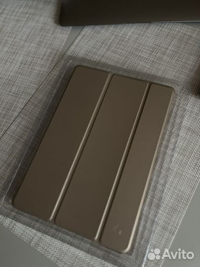 Чехол на iPad 10.2