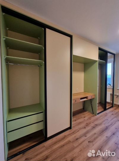 Угловой шкаф