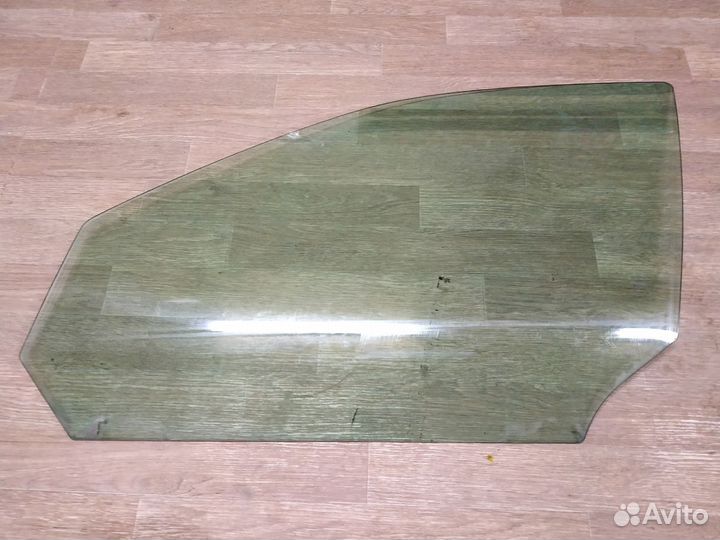 Стекло двери передней левой Jaguar S-Type