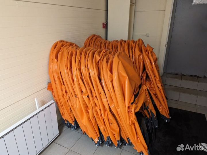 Качественный капюшон на кран манипулятор оранжевый