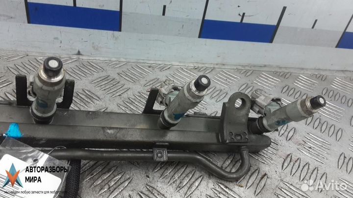 Топливная рампа Suzuki Grand Vitara 2 2006