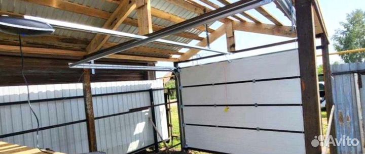 Секционные ворота