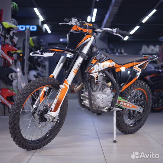 Мотоцикл jhlmoto JHL LX1 CB250 (172FMM-3A)