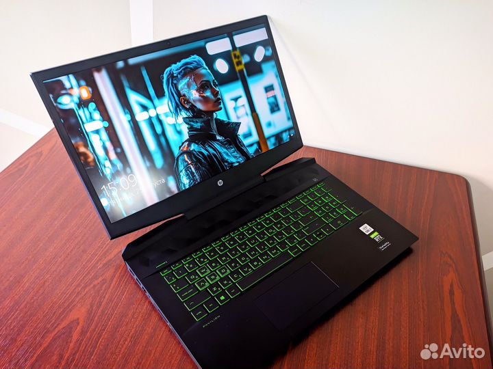 HP Gaming / Core i7 / RTX 2060 / 144 Hz / 17.3