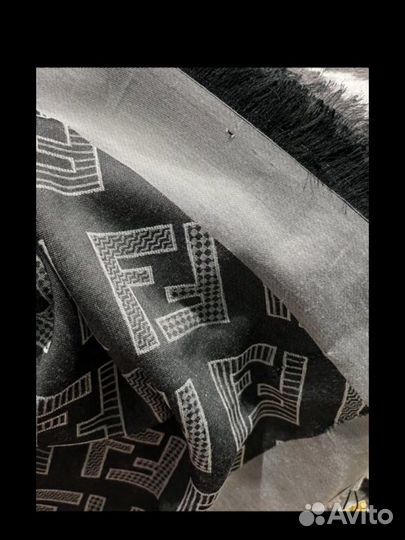 Платок шаль Fendi серый большой новый