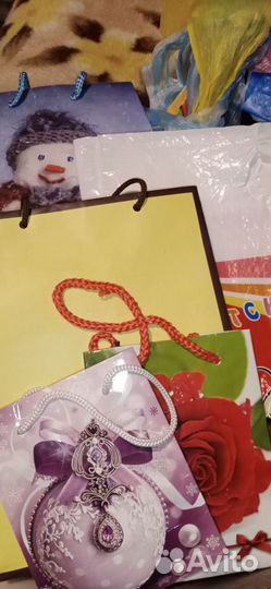 Подарочные пакеты