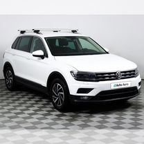 Volkswagen Tiguan 2.0 AMT, 2018, 82 100 км, с пробегом, цена 2 590 000 руб.